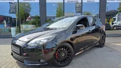Zwart Gebruikt 2014 Ford Focus ST Hatchback | € 13.950 (Eerlijke prijs)