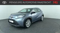 Gebruikt 2024 Toyota Aygo X Play SUV | € 17.950 (Eerlijke prijs)