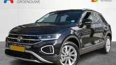 Gebruikt 2025 VW T-Roc Edition SUV | € 36.345 (Eerlijke prijs)