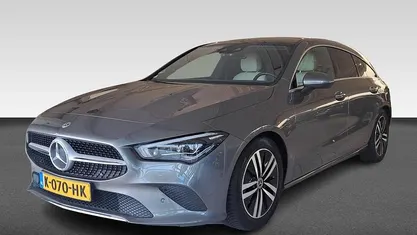 Grijs Gebruikt 2021 Mercedes CLA200 Shooting Brake Business Stationwagen | € 26.965 (Eerlijke prijs)