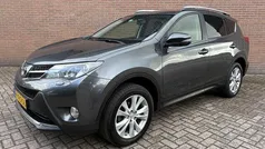 Grijs, metallic lak Gebruikt 2014 Toyota RAV4 Business Edition SUV | € 13.995 (Eerlijke prijs)