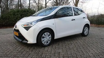 Occasion Toyota Aygo 72 PK (52 kW) 2019 Wit Hatchback