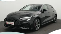 Zwart Gebruikt 2022 Audi A3 Sportback e-tron S-Line Sedan | € 33.900 (Goede deal)