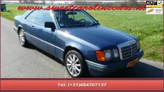 Blauw Gebruikt 1991 Mercedes 200 | € 9.975