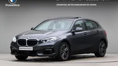 Grijs Occasion 2020 BMW 118 Executive Hatchback | € 21.950 (Eerlijke prijs)