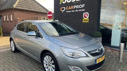 Gebruikt 2012 Opel Astra Cosmo Hatchback | € 5.950 (Eerlijke prijs)