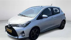 Grijs Gebruikt 2015 Toyota Yaris Hatchback | € 11.900 (Eerlijke prijs)