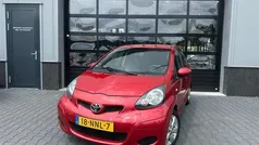 Rood Gebruikt 2010 Toyota Aygo Hatchback | € 1.999 (Super prijs)