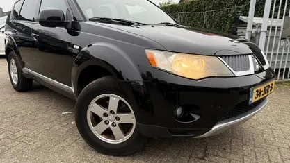 Occasion 2009 Mitsubishi Outlander SUV | € 3.999 (Eerlijke prijs)