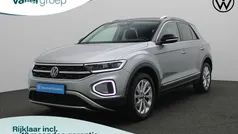 Zilver Gebruikt 2023 VW T-Roc Style SUV | € 27.950 (Eerlijke prijs)