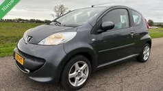 Grijs Gebruikt 2008 Peugeot 107 Hatchback | € 1.777 (Eerlijke prijs)