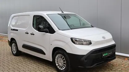 Wit Nieuw 2025 Toyota Proace City City MPV | € 20.989 (Super prijs)