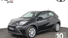 Gebruikt 2025 Toyota Aygo Play Hatchback | € 21.950 (Eerlijke prijs)