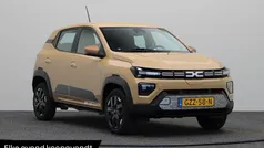 Bruin Gebruikt 2025 Dacia Spring Extreme Hatchback | € 17.940 (Eerlijke prijs)