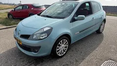 Gebruikt 2007 Renault Clio II Rip Curl Hatchback | € 2.999 (Eerlijke prijs)