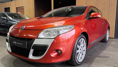 Occasion Renault Mégane Coupé Expression 110 PK (80 kW) 2011 Oranje Coupé