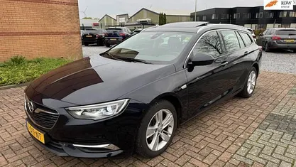 Blauw Gebruikt 2020 Opel Insignia Business Stationwagen | € 12.950 (Goede deal)