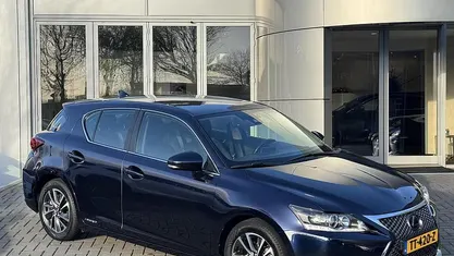 Blauw Gebruikt 2018 Lexus CT200h Business Edition Hatchback | € 17.900 (Goede deal)