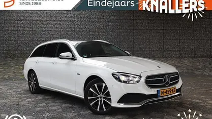Wit Gebruikt 2020 Mercedes 300 AMG Stationwagen | € 33.440 (Eerlijke prijs)
