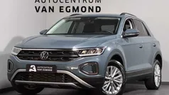 Blauw Gebruikt 2022 VW T-Roc Style SUV | € 27.999 (Eerlijke prijs)