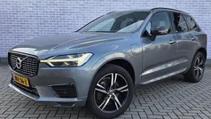 Grijs, metallic lak Gebruikt 2020 Volvo XC60 R-Design SUV | € 41.499 (Eerlijke prijs)