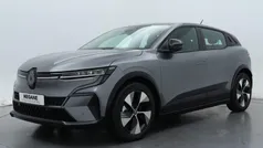 Grijs, metallic lak Gebruikt 2024 Renault Mégane Equilibre Hatchback | € 30.450 (Super prijs)