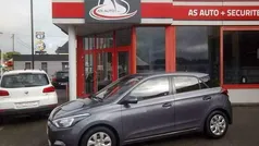 Grijs Gebruikt 2015 Hyundai i20 Sedan | € 8.500 (Goede deal)