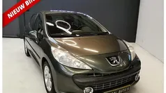 Grijs, metallic lak Gebruikt 2011 Peugeot 207 Hatchback | € 4.499 (Eerlijke prijs)
