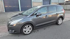 Grijs Gebruikt 2011 Peugeot 5008 GTi MPV | € 4.950 (Eerlijke prijs)