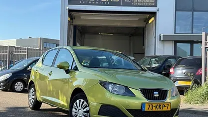 Geel Occasion 2010 Seat Ibiza Hatchback | € 1.999 (Goede deal)