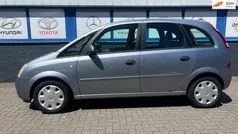Grijs Gebruikt 2004 Opel Meriva MPV | € 1.995 (Eerlijke prijs)