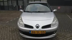 Grijs Gebruikt 2006 Renault Clio R.S. Dynamique Hatchback | € 2.250 (Eerlijke prijs)