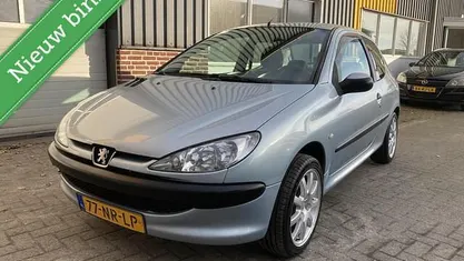 Occasion Peugeot 206 75 PK (55 kW) 2004 Hatchback