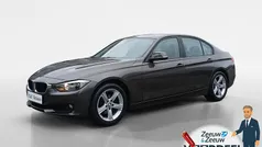 Havanna metallic (bruin metallic) Gebruikt 2012 BMW 320 Executive Sedan | € 16.440 (Eerlijke prijs)