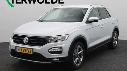 Wit Occasion 2020 VW T-Roc Business SUV | € 20.640 (Eerlijke prijs)