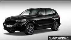 Saphirschwarz metallic (zwart metallic) Gebruikt 2020 BMW X5 Executive SUV | € 59.900 (Goede deal)