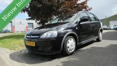 Zwart Gebruikt 2005 Opel Corsa Hatchback | € 1.349 (Eerlijke prijs)