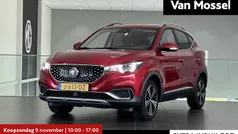 Rood Gebruikt 2020 MG ZS Luxury Sedan | € 14.444 (Eerlijke prijs)