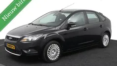 Zwart Gebruikt 2010 Ford Focus Ghia Hatchback | € 3.850