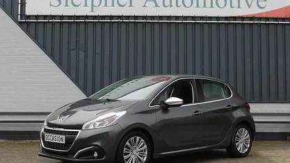 Gebruikt 2016 Peugeot 208 Allure Hatchback | € 9.250 (Eerlijke prijs)