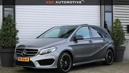 Grijs Occasion 2017 Mercedes B180 AMG MPV | € 15.950 (Eerlijke prijs)