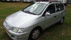 Grijs Gebruikt 2001 Mitsubishi Space Star MPV | € 598 (Goede deal)