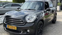 Zwart Gebruikt 2017 Mini Cooper Chili Hatchback | € 7.950 (Eerlijke prijs)