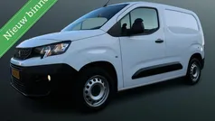 Wit Gebruikt 2021 Peugeot Partner Premium MPV | € 9.795 (Goede deal)