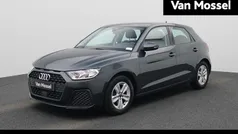 Grijs Gebruikt 2023 Audi A1 Sportback Proline Hatchback | € 24.445 (Eerlijke prijs)