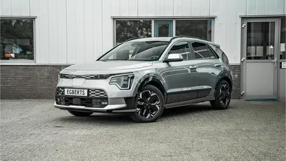 Gebruikt 2023 Kia e-Niro SUV | € 28.950 (Eerlijke prijs)