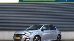 Grijs Gebruikt 2024 Peugeot 208 Allure Hatchback | € 23.940 (Eerlijke prijs)