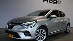 Gebruikt 2020 Renault Clio V Intens Hatchback | € 10.940 (Eerlijke prijs)