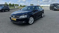Zwart Gebruikt 2013 VW Jetta Highline Sedan | € 6.950 (Eerlijke prijs)