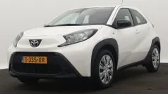 Wit Gebruikt 2023 Toyota Aygo Play Hatchback | € 19.950 (Goede deal)